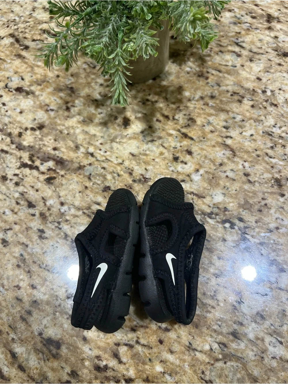 Nike Black Slingback Sandals 3C